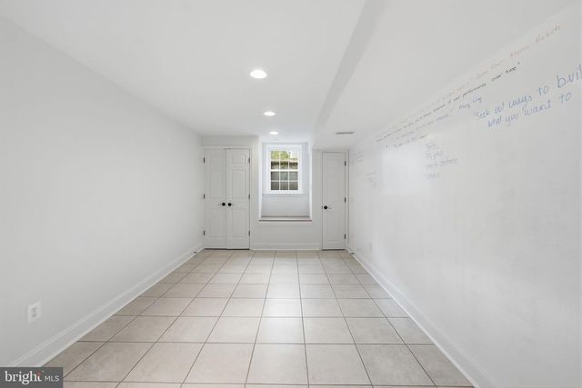 909 WILLOWLEAF WAY, Rockville, MD 20854