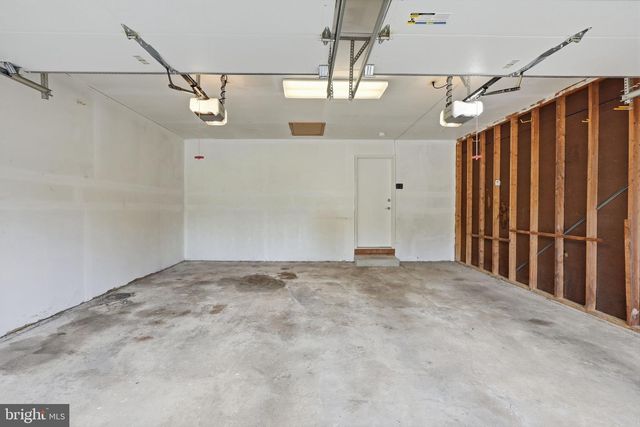 909 WILLOWLEAF WAY, Rockville, MD 20854