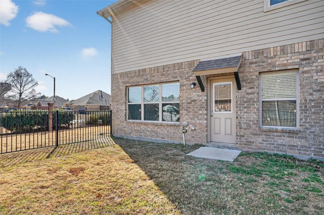 6824 Topaz Drive, Greenville, TX 75402