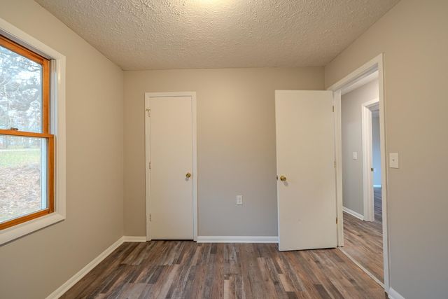 212 JOHNSON ST, Bethel Springs, TN 38315