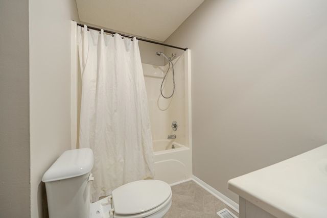 212 JOHNSON ST, Bethel Springs, TN 38315