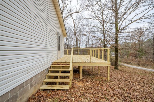 212 JOHNSON ST, Bethel Springs, TN 38315