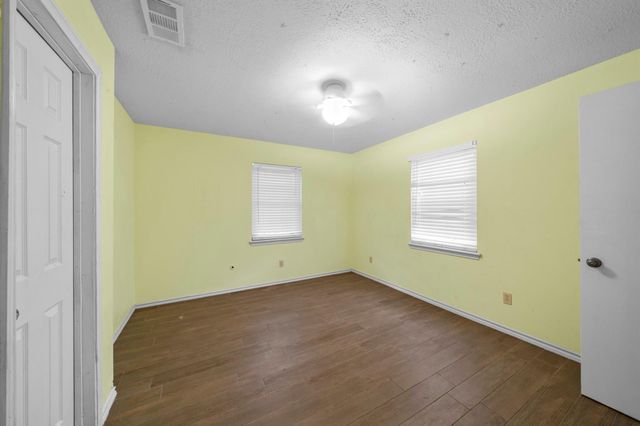 6714 Brittany Park Lane, Houston, TX 77066