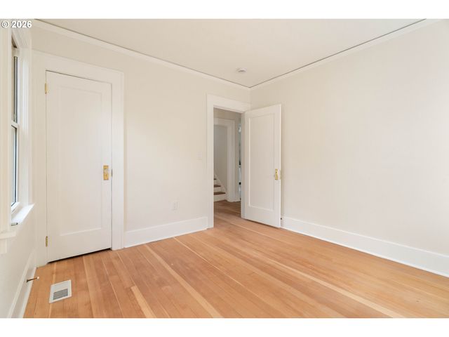2371 Se 51ST Ave, Portland, OR 97215