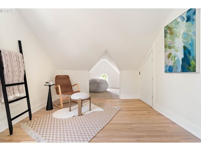 2371 Se 51ST Ave, Portland, OR 97215