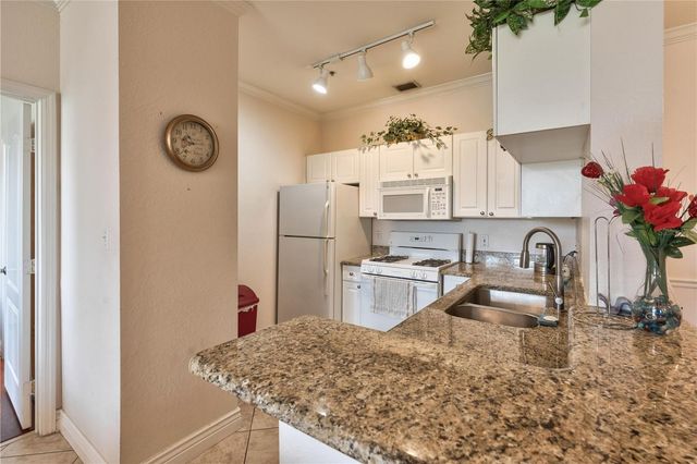2732 VIA MURANO 526, Clearwater, FL 33764