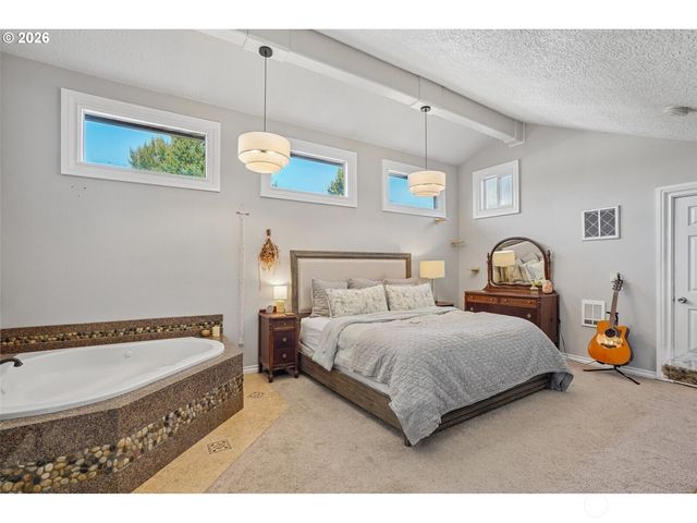 7508 NE Meadows Drive, Vancouver, WA 98662