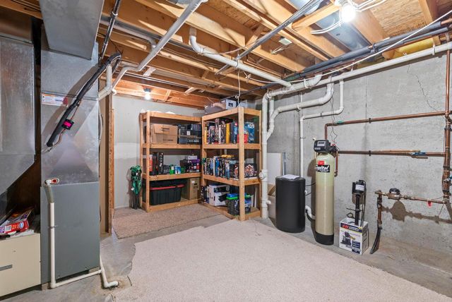 1001 Bluehill AVENUE, Fond Du Lac, WI 54935