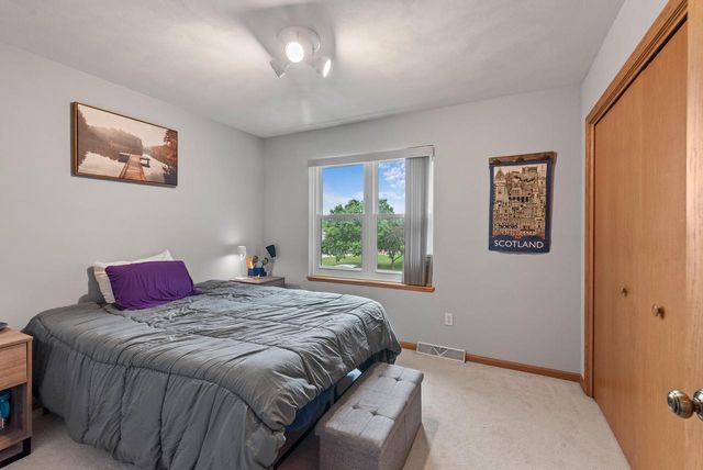 1001 Bluehill AVENUE, Fond Du Lac, WI 54935