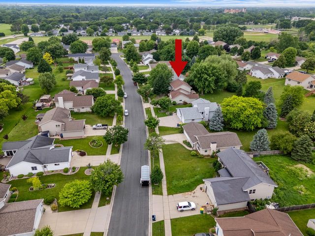 1001 Bluehill AVENUE, Fond Du Lac, WI 54935