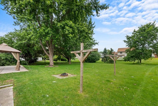 1001 Bluehill AVENUE, Fond Du Lac, WI 54935