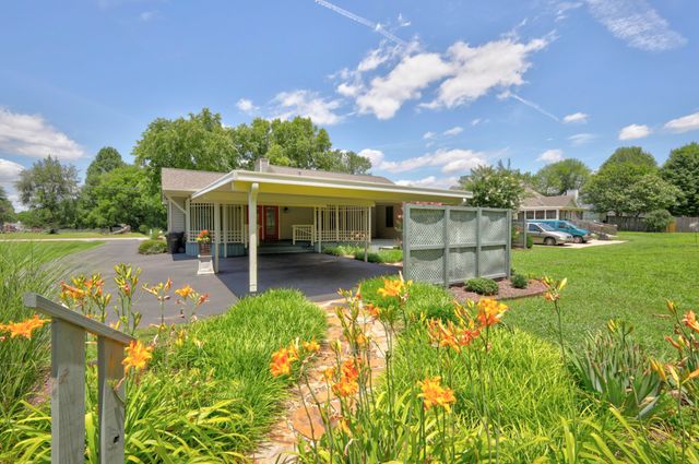 3215 Arthur Dr, Murfreesboro, TN 37127