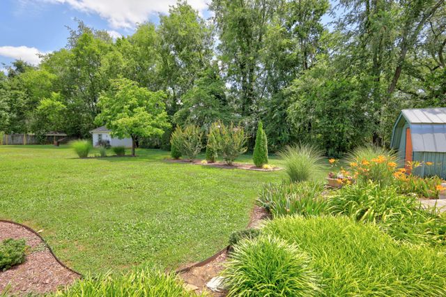 3215 Arthur Dr, Murfreesboro, TN 37127
