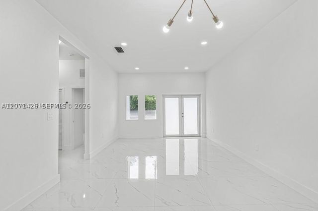 2419 NW 97th St, Miami, FL 33147
