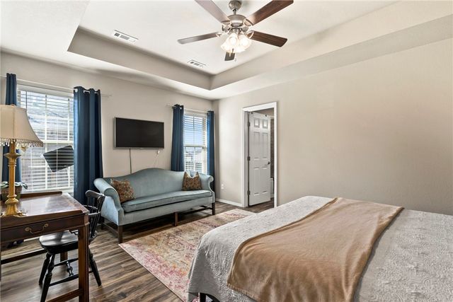 817 Brook Street, Gentry, AR 72734