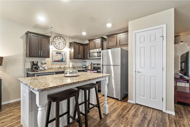 817 Brook Street, Gentry, AR 72734