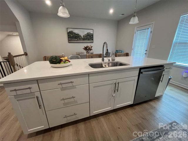 1105 May Apple Drive, Matthews, NC 28104