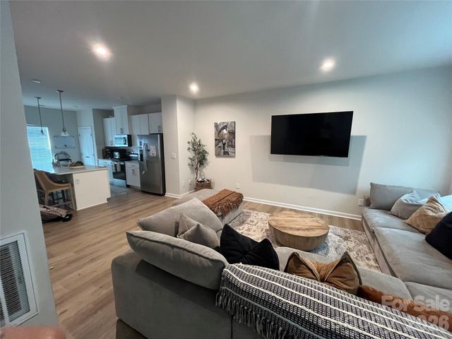 1105 May Apple Drive, Matthews, NC 28104