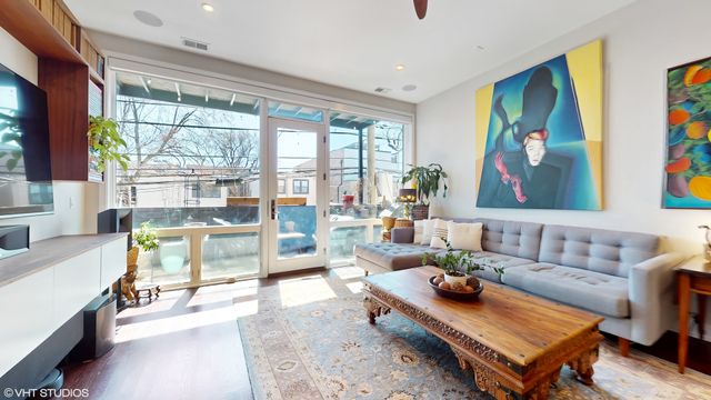 2335 W Chicago Avenue 2R, Chicago, IL 60622