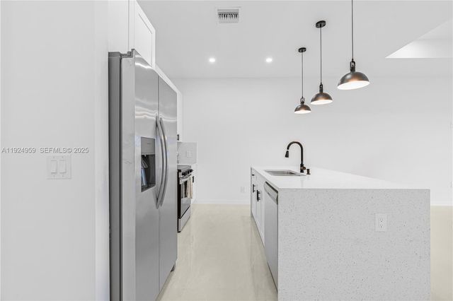 5107 N Vera Ave, Lehigh Acres, FL 33971