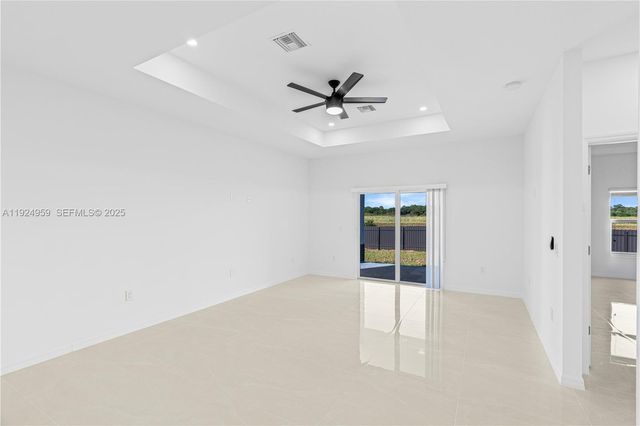 5107 N Vera Ave, Lehigh Acres, FL 33971