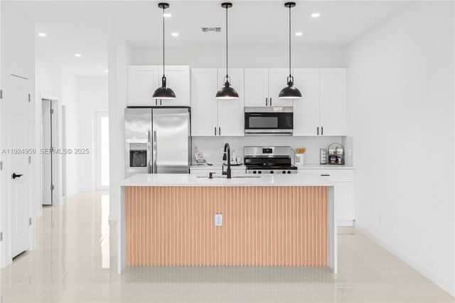 5107 N Vera Ave, Lehigh Acres, FL 33971