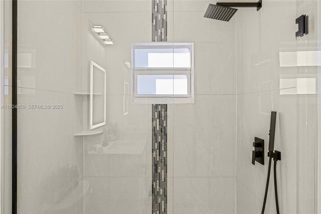 5107 N Vera Ave, Lehigh Acres, FL 33971