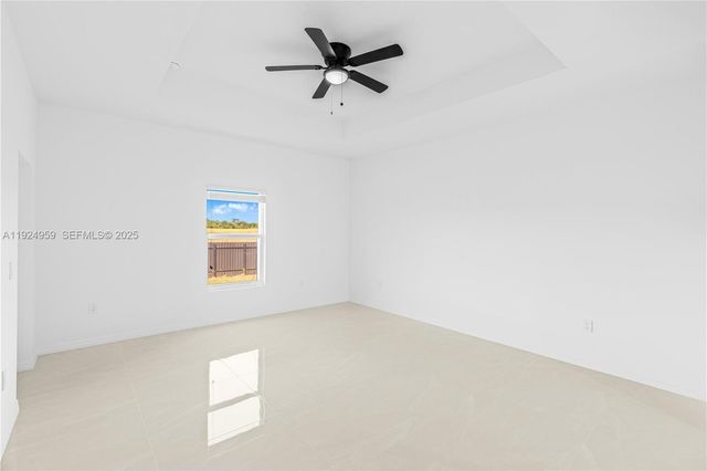 5107 N Vera Ave, Lehigh Acres, FL 33971