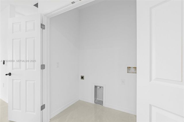 5107 N Vera Ave, Lehigh Acres, FL 33971