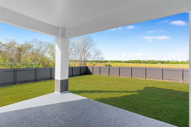 5107 N Vera Ave, Lehigh Acres, FL 33971