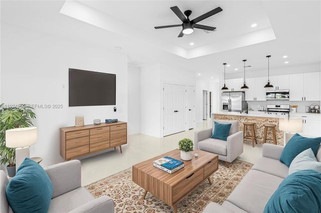 5107 N Vera Ave, Lehigh Acres, FL 33971