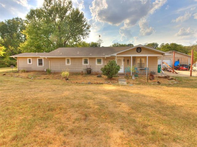11711 S Czech Hall Road, Mustang, OK 73064