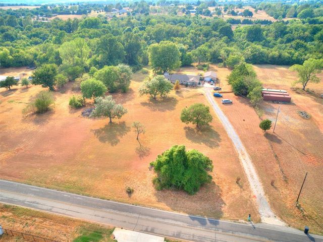11711 S Czech Hall Road, Mustang, OK 73064