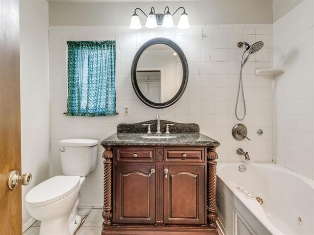 11711 S Czech Hall Road, Mustang, OK 73064
