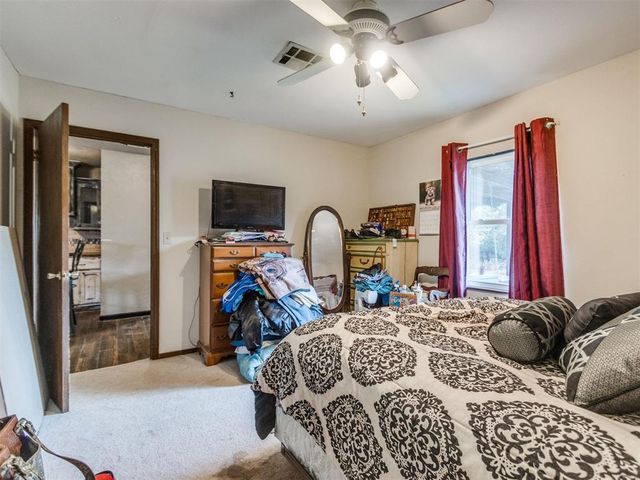 11711 S Czech Hall Road, Mustang, OK 73064