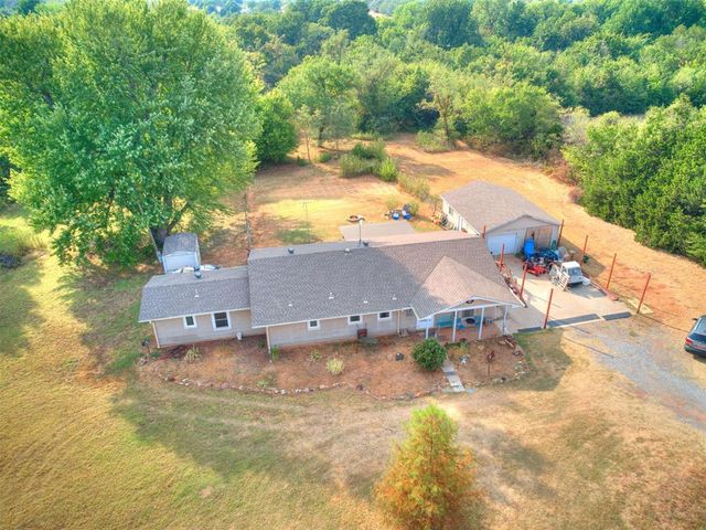 11711 S Czech Hall Road, Mustang, OK 73064