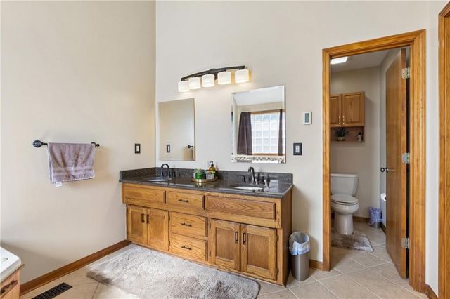 1301 Bradford Drive, Greenwood, MO 64034