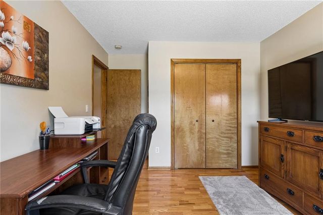 1301 Bradford Drive, Greenwood, MO 64034