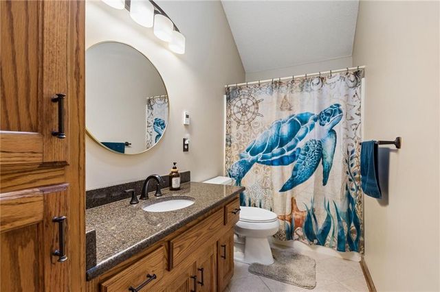 1301 Bradford Drive, Greenwood, MO 64034