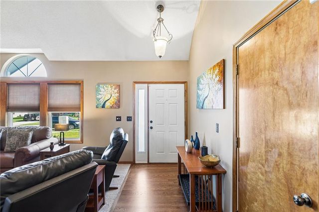 1301 Bradford Drive, Greenwood, MO 64034