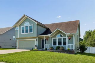 1301 Bradford Drive, Greenwood, MO 64034