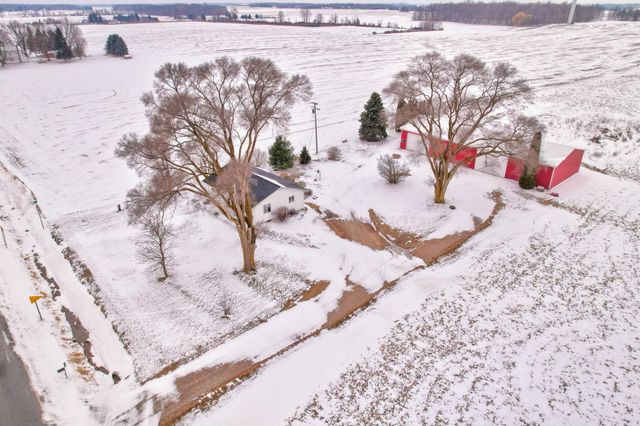 2744 Kirk Road, Juniata Twp, MI 48768