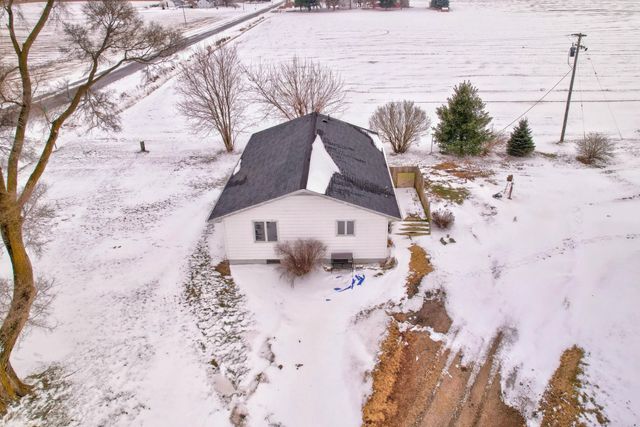 2744 Kirk Road, Juniata Twp, MI 48768