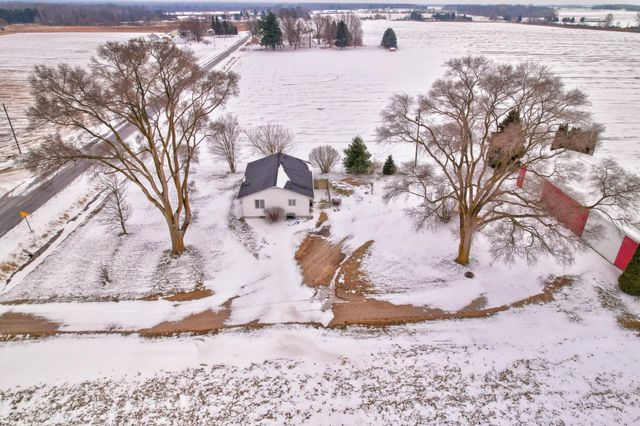 2744 Kirk Road, Juniata Twp, MI 48768