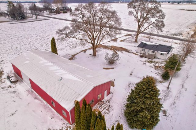 2744 Kirk Road, Juniata Twp, MI 48768