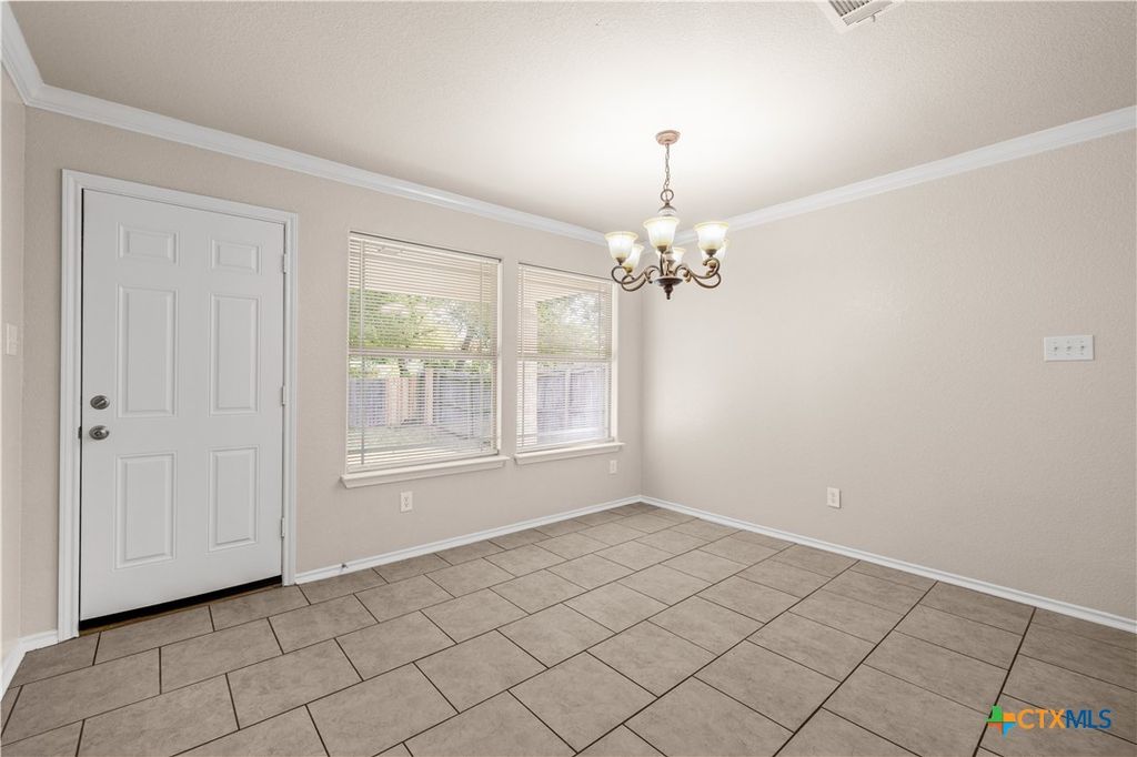 Image 13 of property listing at 111 Burnham Drive, Temple, TX 76502