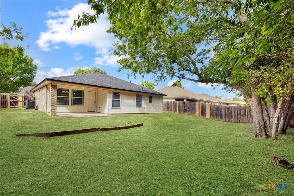 Image 24 of property listing at 111 Burnham Drive, Temple, TX 76502