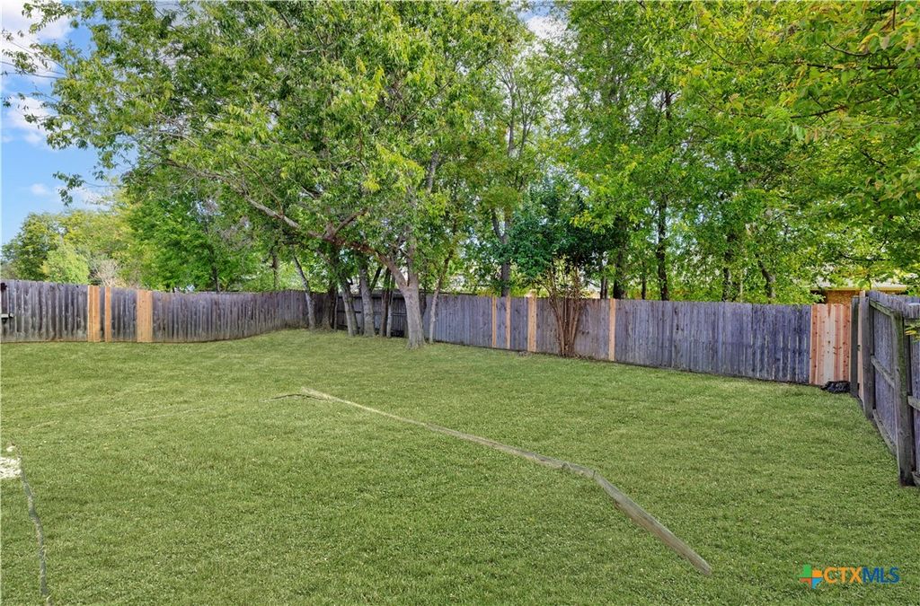 Image 27 of property listing at 111 Burnham Drive, Temple, TX 76502