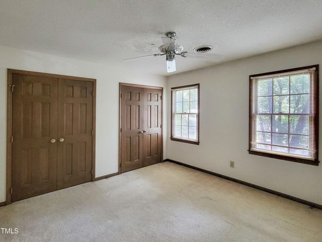 6508 Deerview Drive, Raleigh, NC 27606