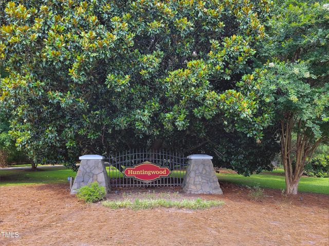 6508 Deerview Drive, Raleigh, NC 27606